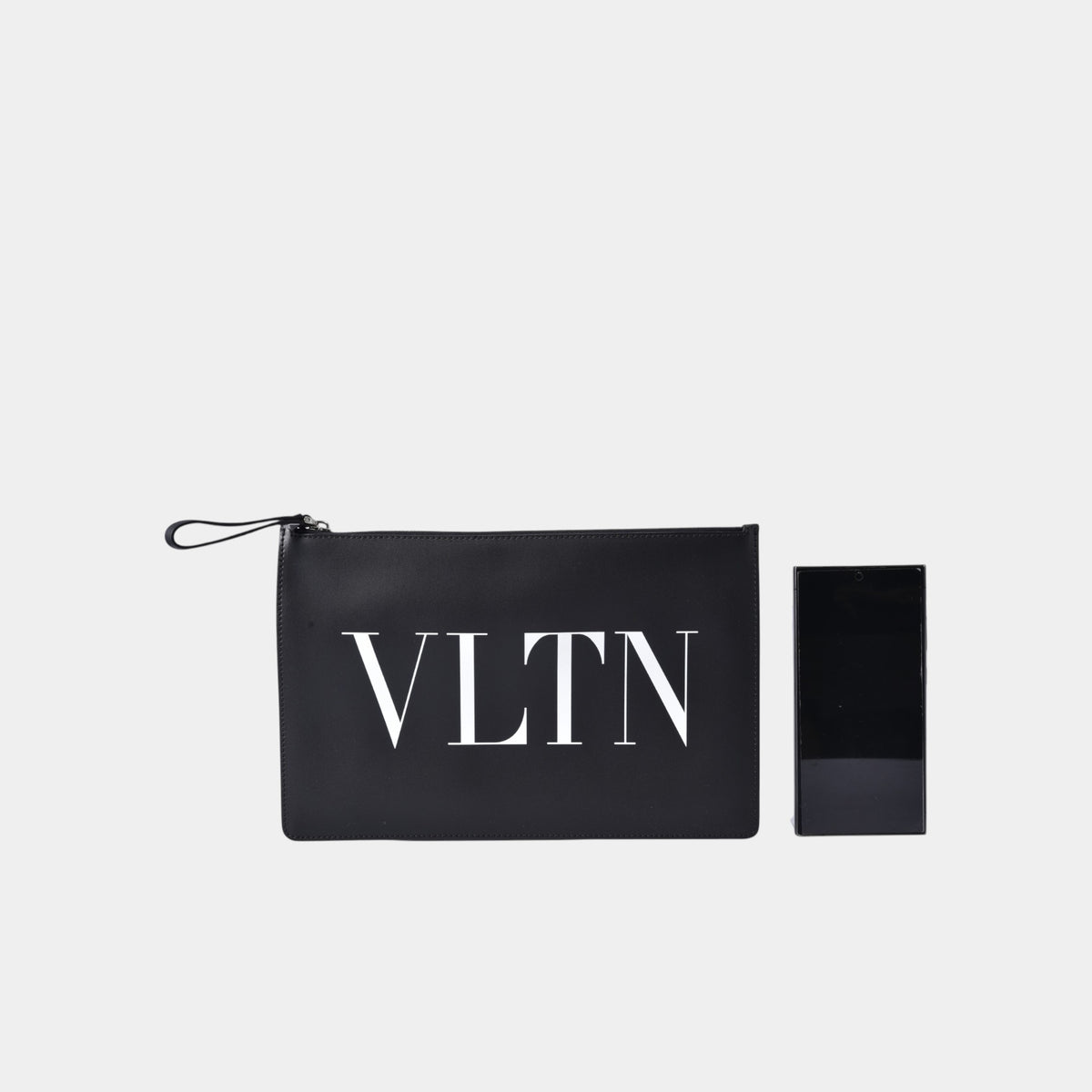 발렌티노 VLTN 클러치 VY2P0483