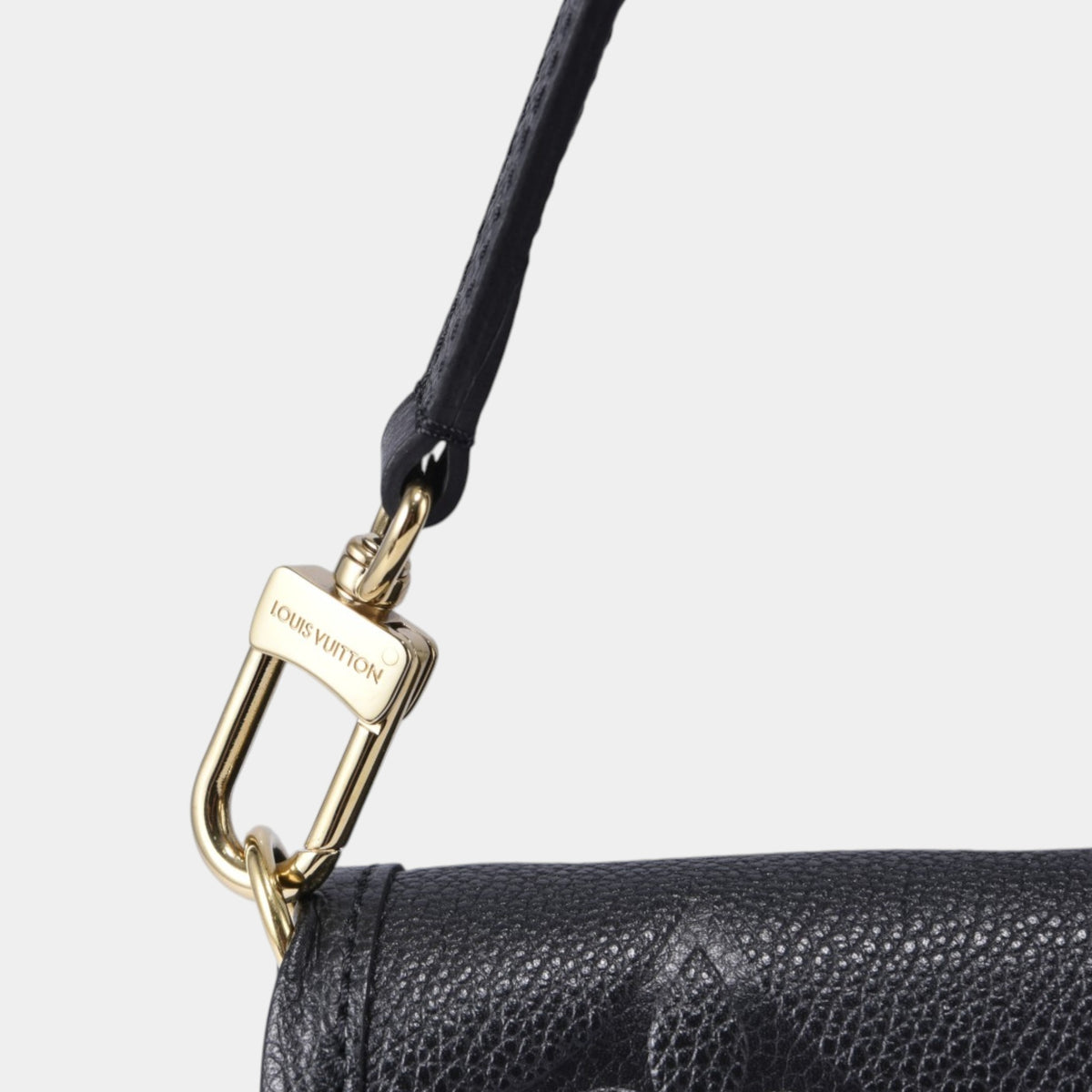 루이비통 다이엔 숄더백 M46386