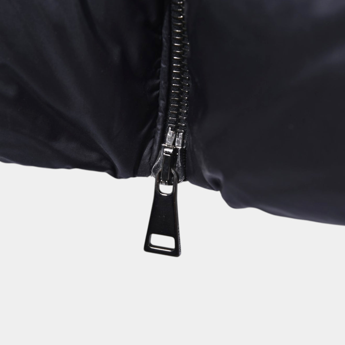 몽클레르 보에딕 후드 시어링 트리밍 롱 다운 재킷 1C00034 5396Q