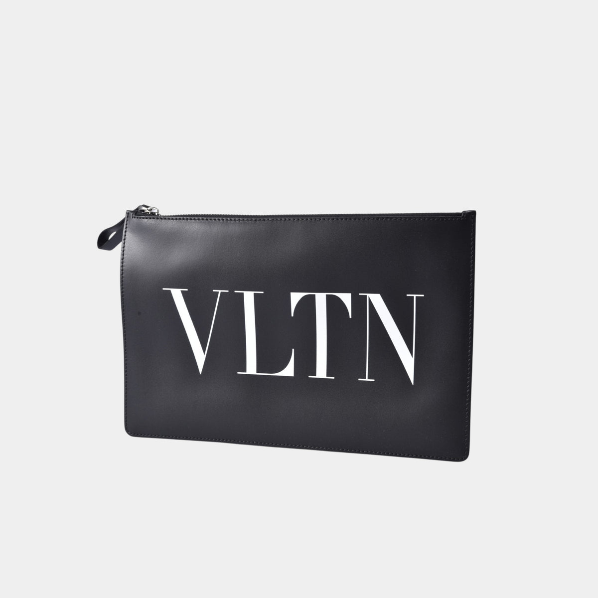 발렌티노 VLTN 클러치 VY2P0483