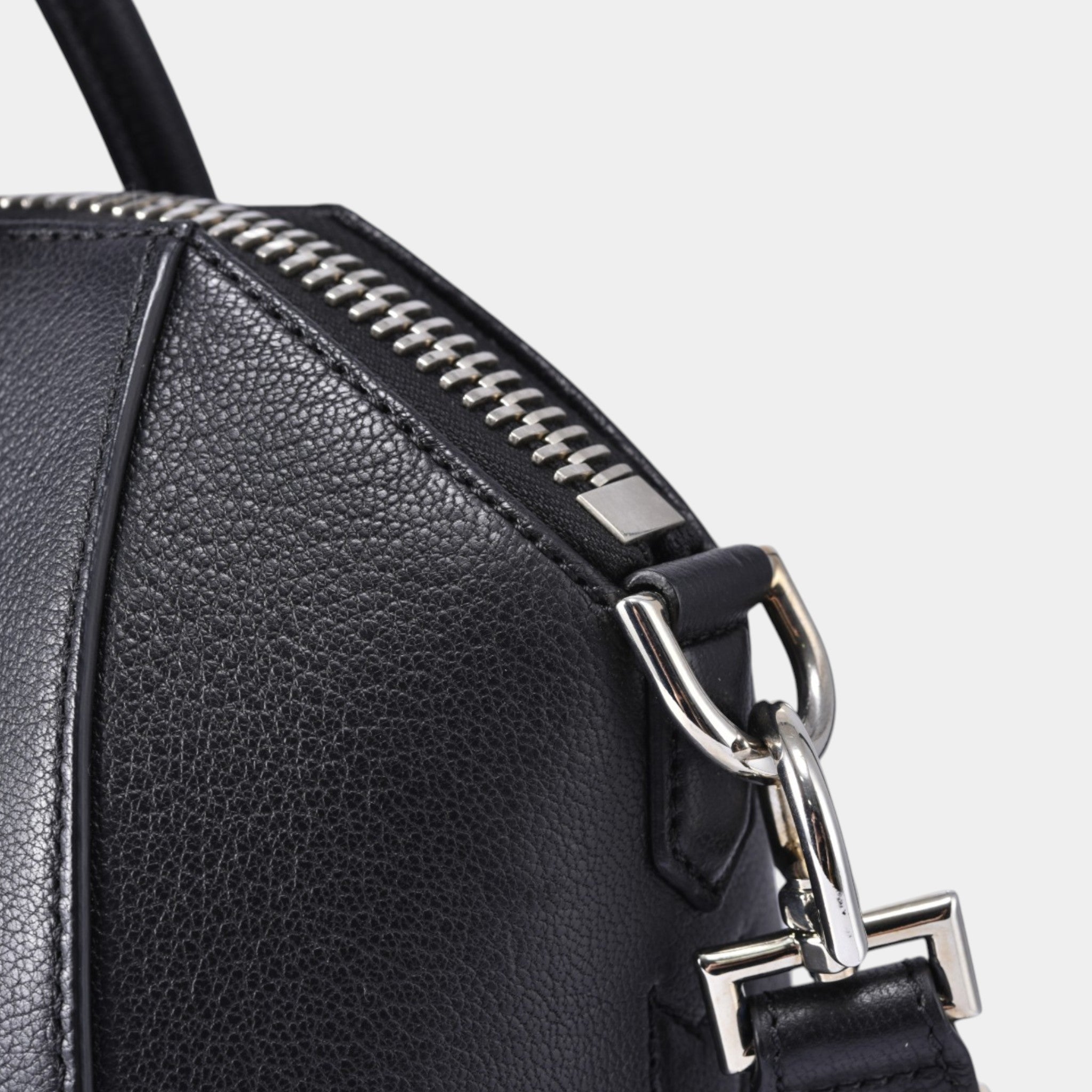 지방시 안티고나 스몰 토트백
